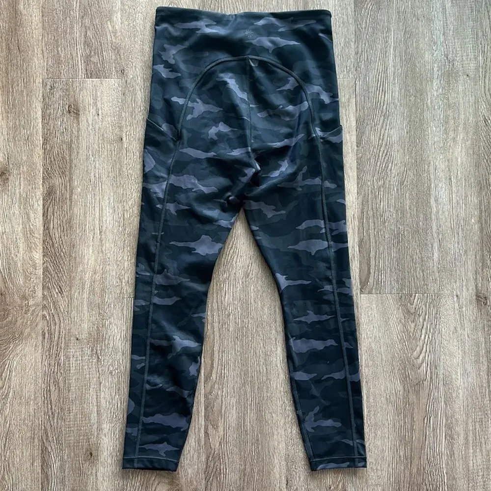 Athleta Ultimate Camo 7/8 Tights‎ Size Small Black Compression Leggings